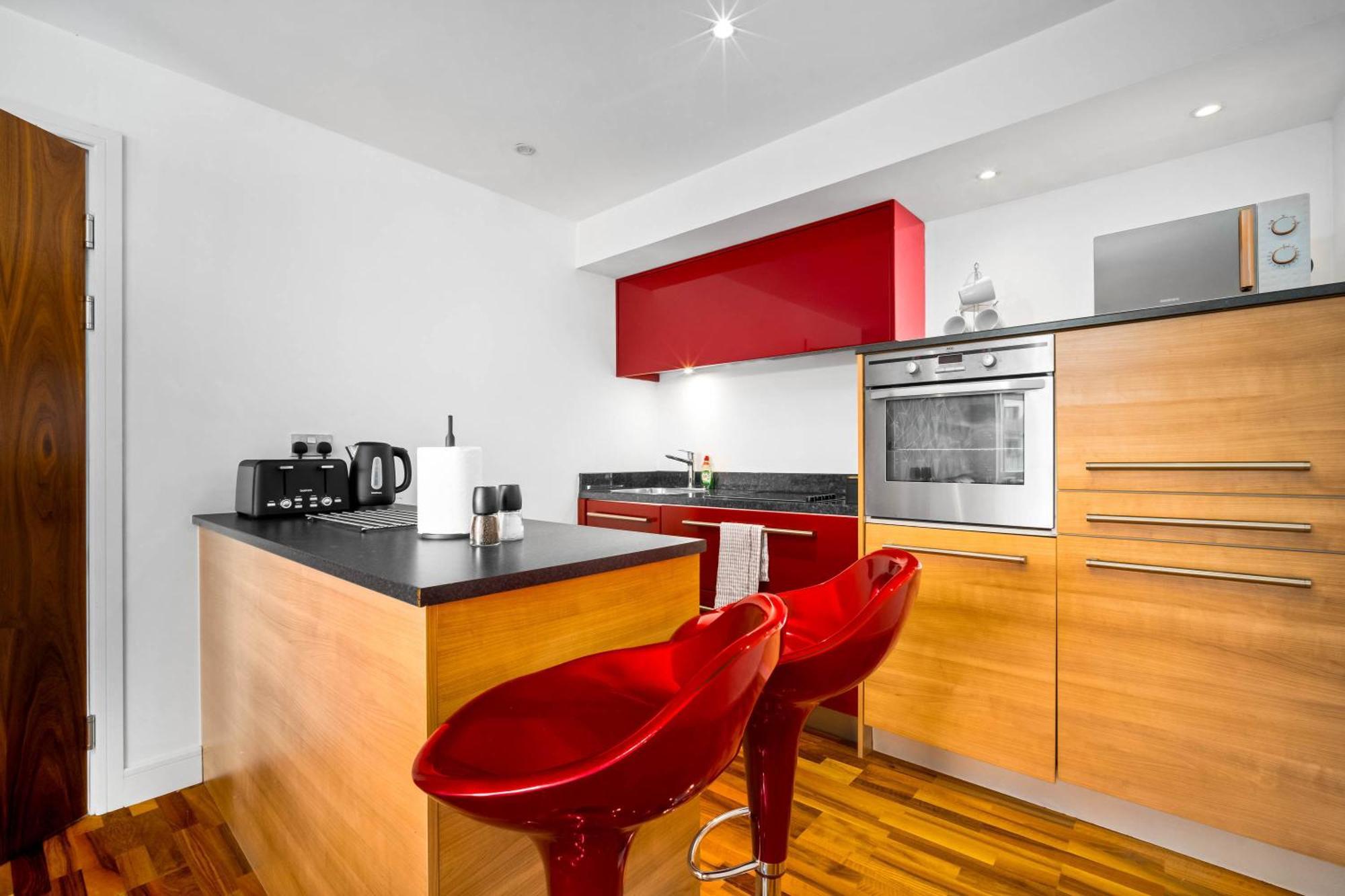 Apartment Spacious 2 Bed And Free Parking *